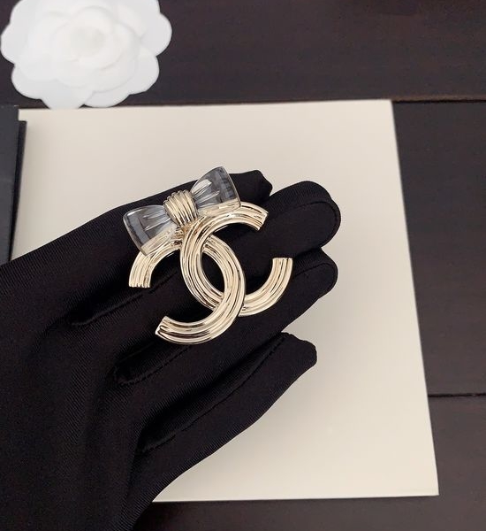 Chanel New Bow Knot Brooch