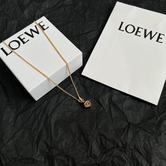 Loewe Delicate Three-dimensional Pendant Necklace