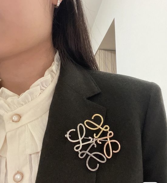 Loewe Four-color All-match Brass Brooch