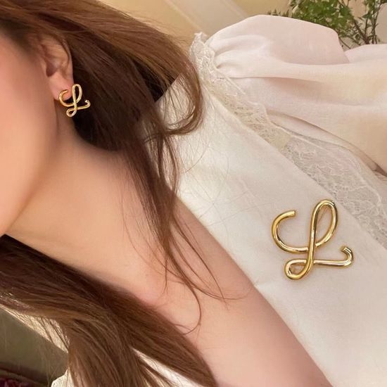 Loewe Delicate Classic Brooch for Daily Wear