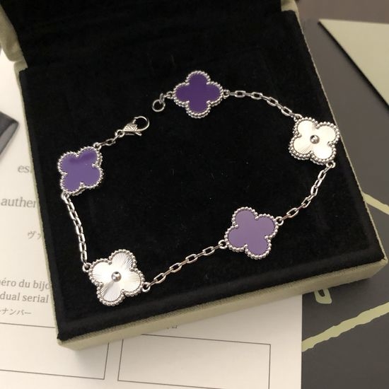 Van Cleef & Arpels VCA Four Leaf Clover Violet Bracelet