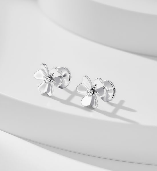 Van Cleef & Arpels VCA Lucky Three-Leaf Clover Stud Earrings