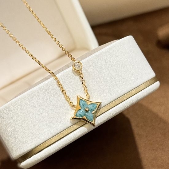 Louis Vuitton LV Clover Amazonite Silver Necklace
