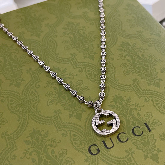Gucci Adjustable Vintage Pendant Necklace All-match
