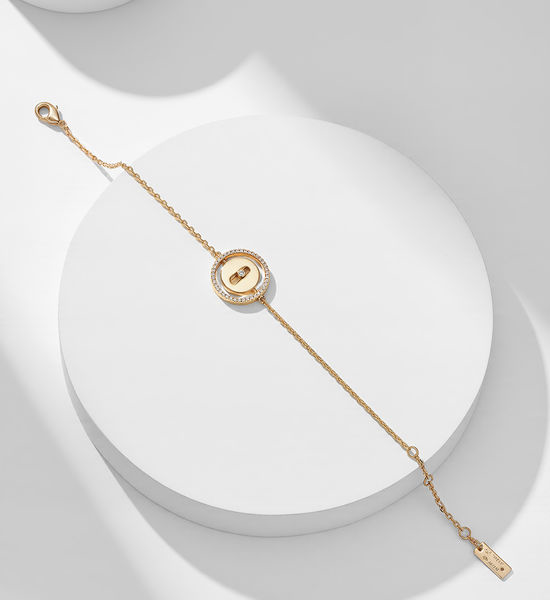 Messika Moveable Diamond Bracelet with Chic Design