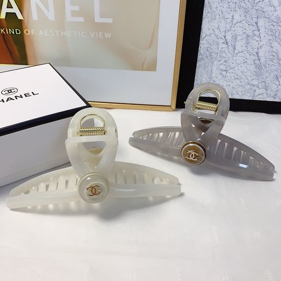 Chanel Pearlescent Logo Hair Claw