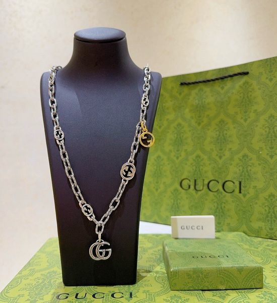 Gucci Retro Court Style Classic Design Necklace