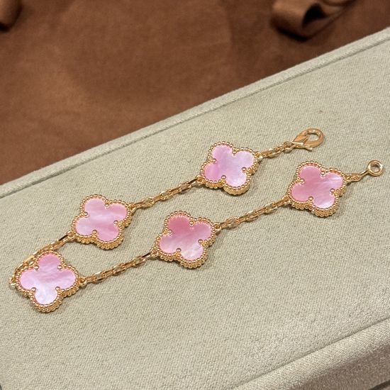 Van Cleef & Arpels VCA Pink Shell Four Leaf Clover Bracelet