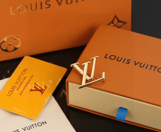 Louis Vuitton LV Exquisite Versatile Polished Brooch