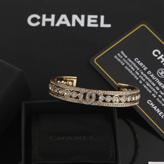 Chanel Crystal Inlaid Elegant Bangle