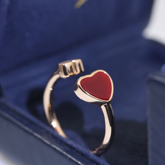 Chopard Heart Shape Moving Diamond Ring