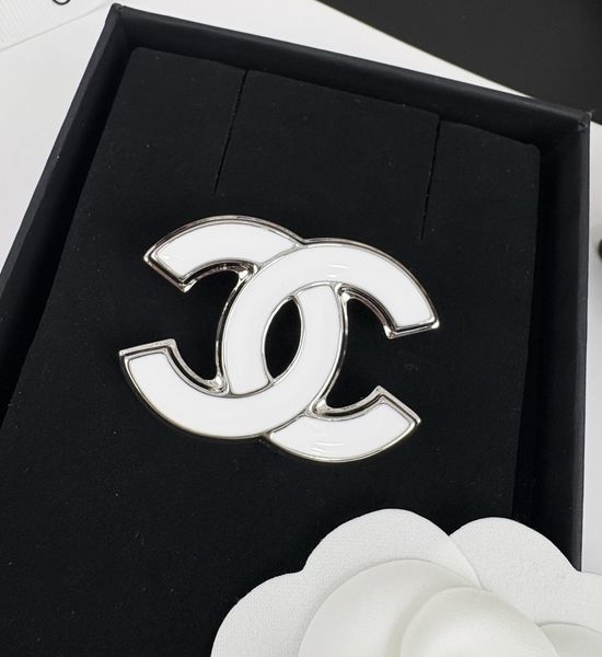Chanel White Enamel Silver Brooch