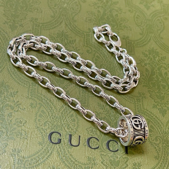 Gucci Vintage Adjustable Length Pendant Necklace
