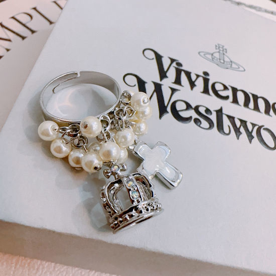 Vivienne Westhood Adjustable Saturn Design Fashion Ring