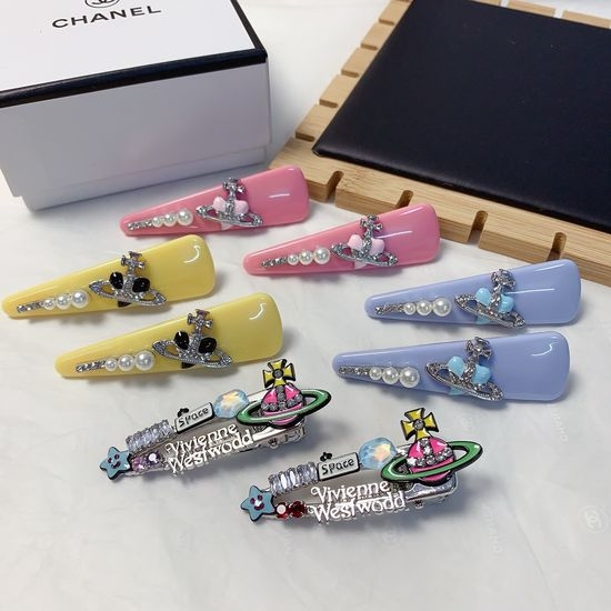 Vivienne Westhood Rhinestone Decor Alligator Hair Clips Pair