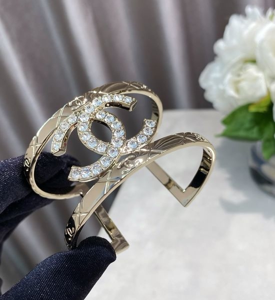 Chanel Rhinestone Quilted Hollow Wide Bangle