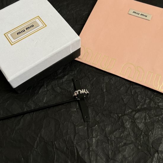 Miu Miu Exquisite Delicate Ring Elegant Fashion Jewelry