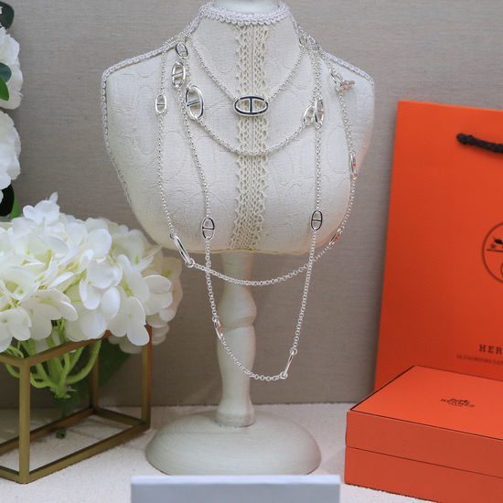 Hermes Long Chain Necklace Engraved Pattern