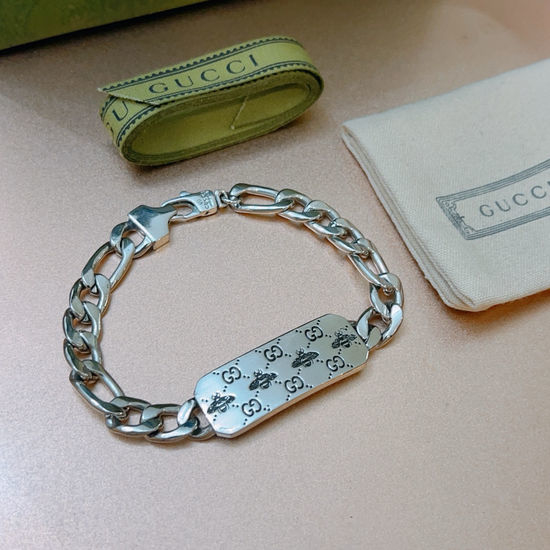 Gucci Vintage Finished Patterned Bracelet
