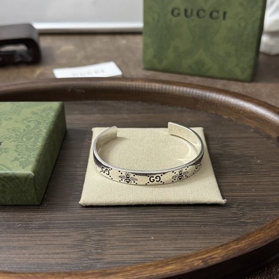 Gucci Classic Daily Wear Fashion Accessory