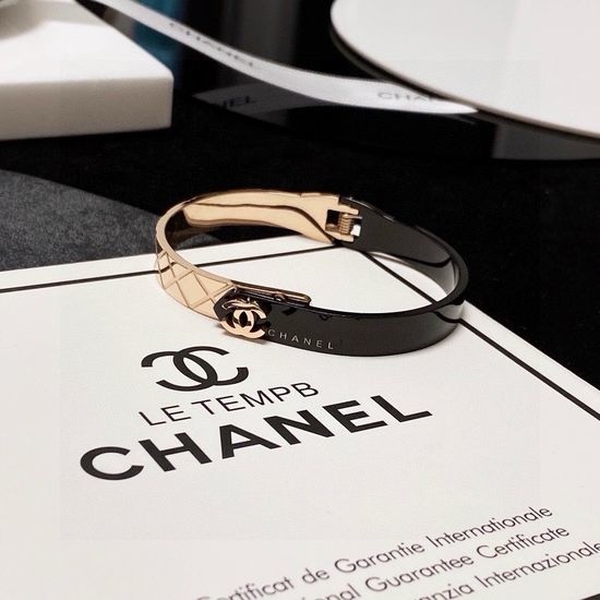 Chanel Quilted Pattern Bangle Premium Steel Jewelry