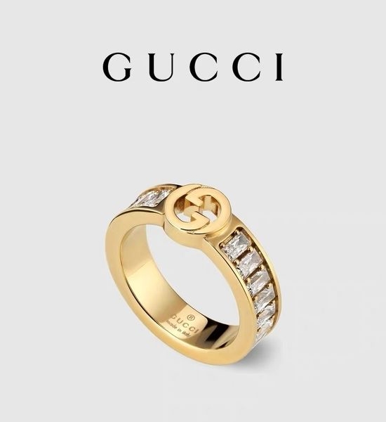 Gucci Thick Bold Necklace
