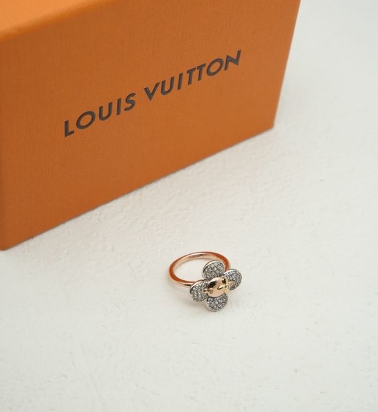 Louis Vuitton LV Vintage Style Unique Design Accessory