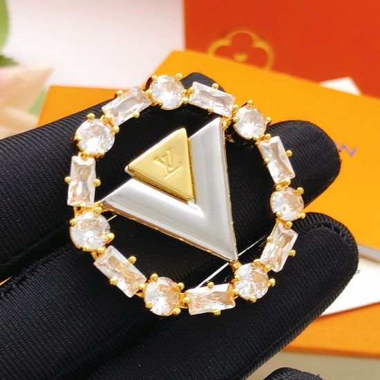 Louis Vuitton LV Square Diamond Decorative Brooch