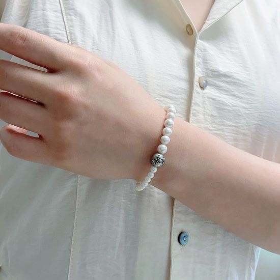 Chanel Two Size Pearl Bracelet Elastic Band Design