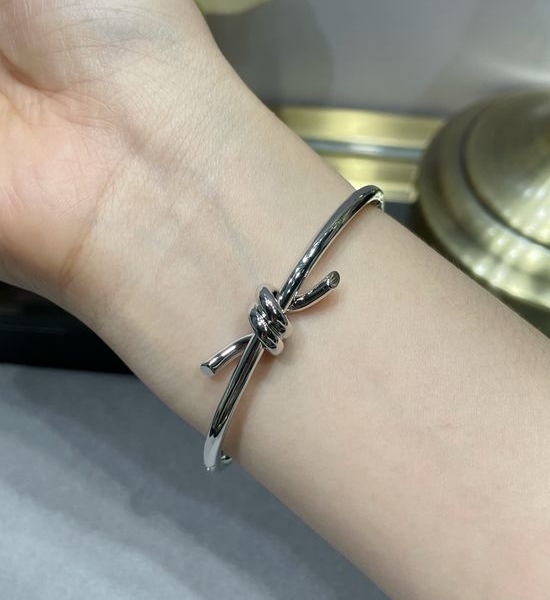 Tiffany & Co. Knot Design Bangle Bracelet