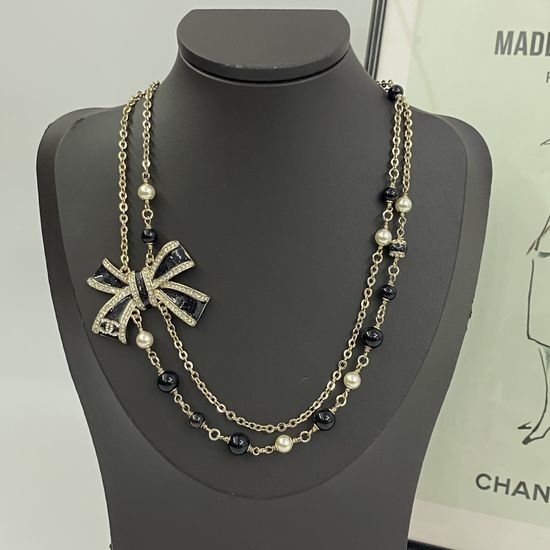 Chanel Enamel Bow Double Layer Pearl Necklace