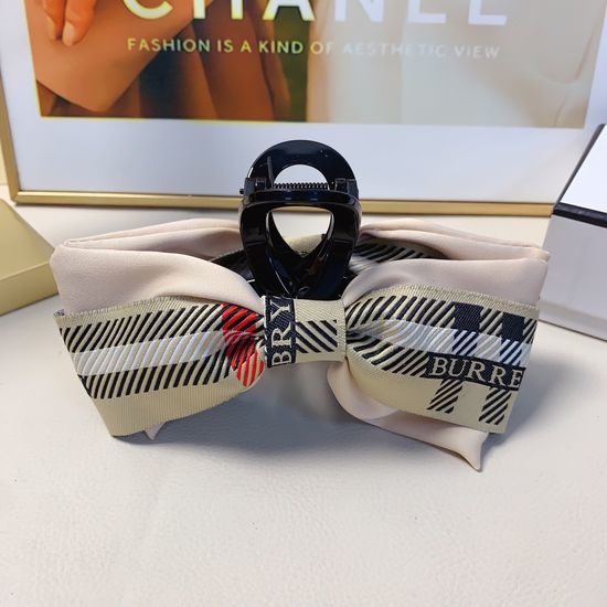 Burberry Satin Bow Hair Claw Clip Elegant Hair Accessory