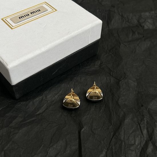Miu Miu Delicate Small Versatile Earrings