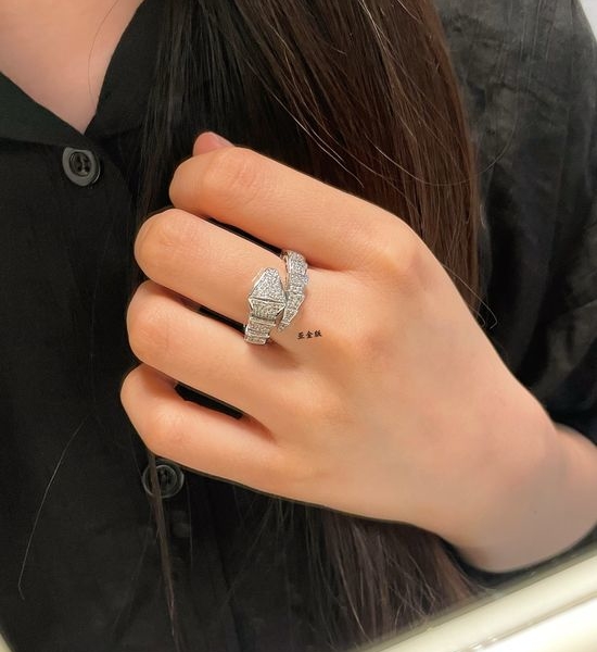 Bvlgari Wide Full Diamond Snake Ring