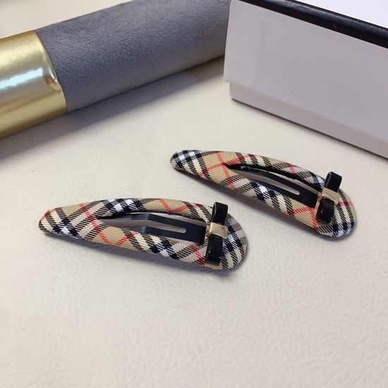 Burberry Bow Plaid Hair Clips Set