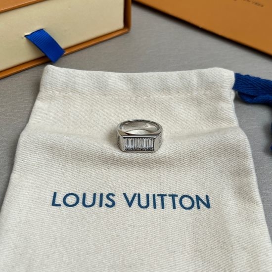 Louis Vuitton LV Unique Vintage Style Metal Ring