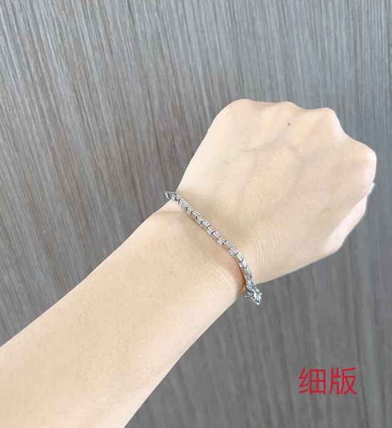 Louis Vuitton LV Thin Style Gold-plated Bracelet