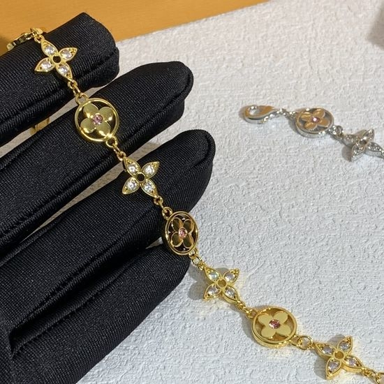Louis Vuitton LV Diamond Inlaid Classic Bracelet