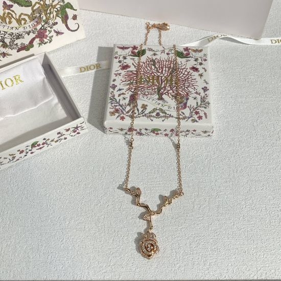 Christian Dior CD Premium Delicate Necklace Inlaid Gemstone Style