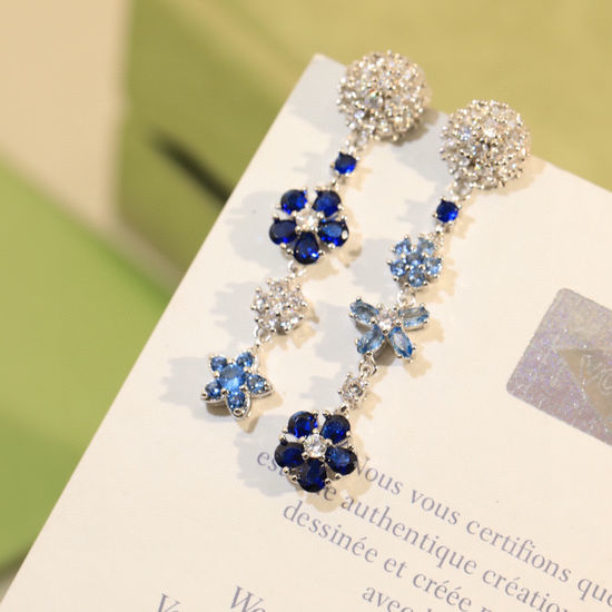 Van Cleef & Arpels VCA Flower Stud Earrings Gold Plated