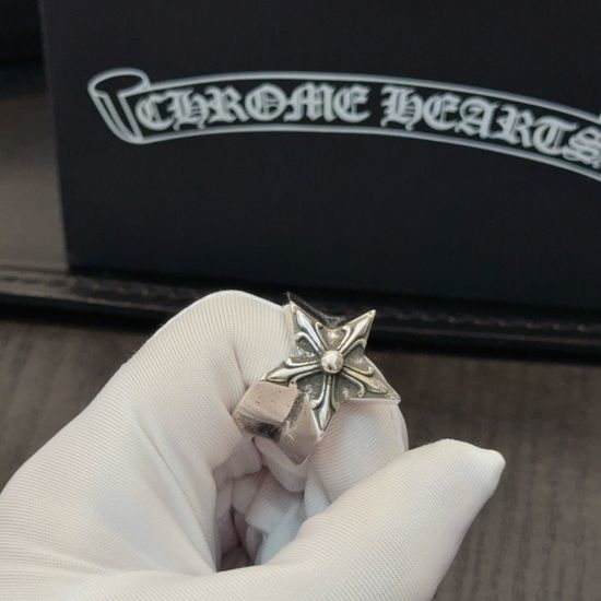 Chrome Hearts Vintage Five Flower Pattern Ring