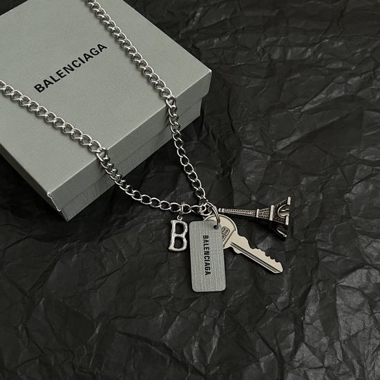 Balenciaga Elegant Gold Texture Necklace