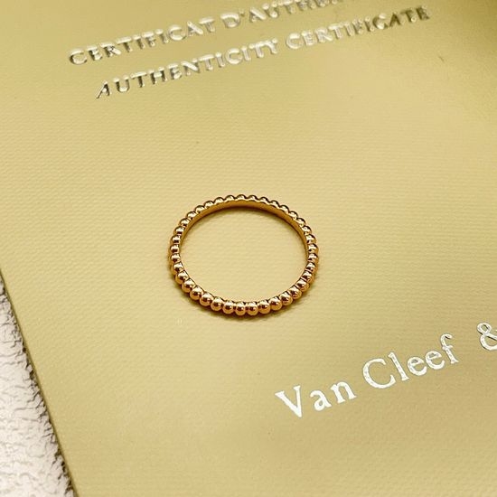 Van Cleef & Arpels VCA Four Leaf Clover Pattern Ring