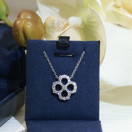 Harry Winston Four Leaf Clover Full Diamond Necklace