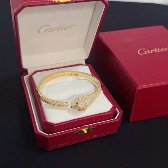 Cartier Leopard Pattern Inlaid Diamond Bangle