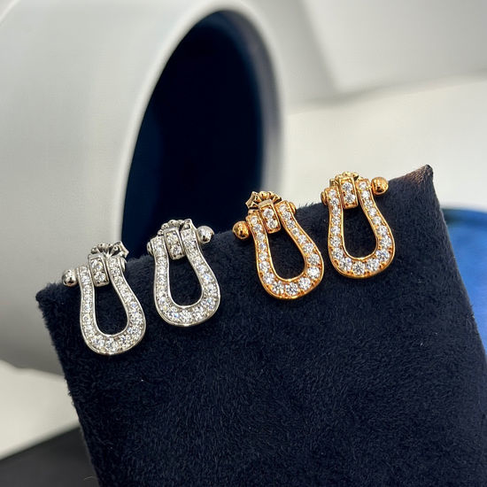 Fred Horseshoe Buckle Full Diamond Earrings