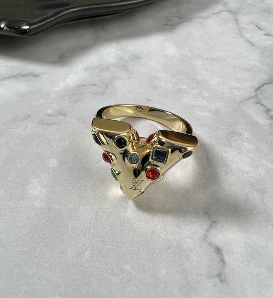 Louis Vuitton LV Elegant Polished Metal Ring