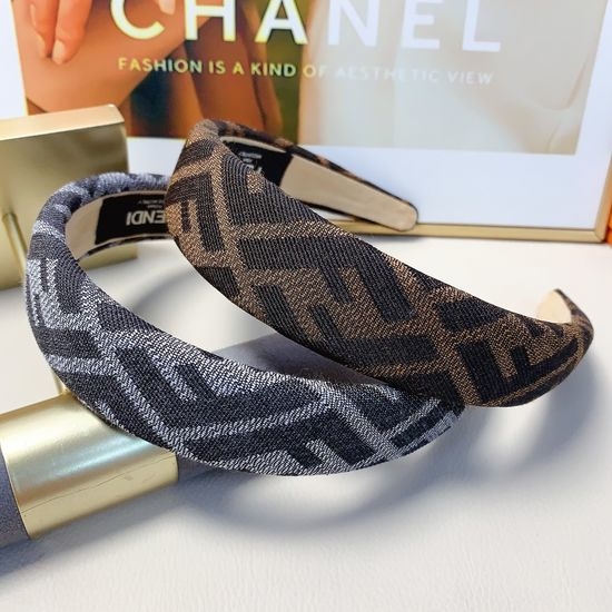 Fendi Classic Minimalist Hair Hoop