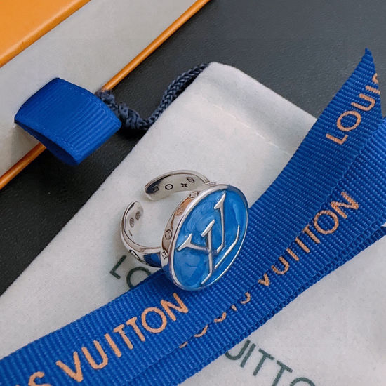 Louis Vuitton LV Vintage Style Ring Retro Jewelry Accessory