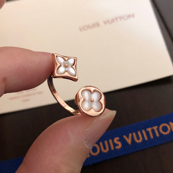 Louis Vuitton LV Double Flower White Mother-of-Pearl Open Ring